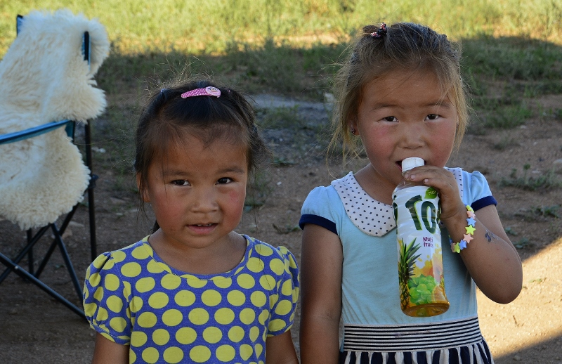 kleine Besucherinnen
