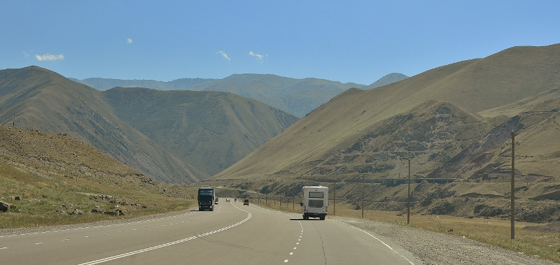 Fahrt durch das Tien Schan-Gebirge zum Ysyk-K&ouml;l