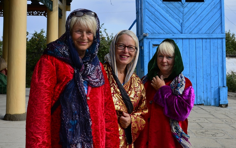 Wir sind entsprechend der Regeln der Scharia gekleidet