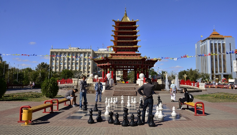 Siebentagepagode und Schachbrett