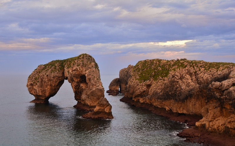Felsb&ouml;gen am Playa de Guelmo