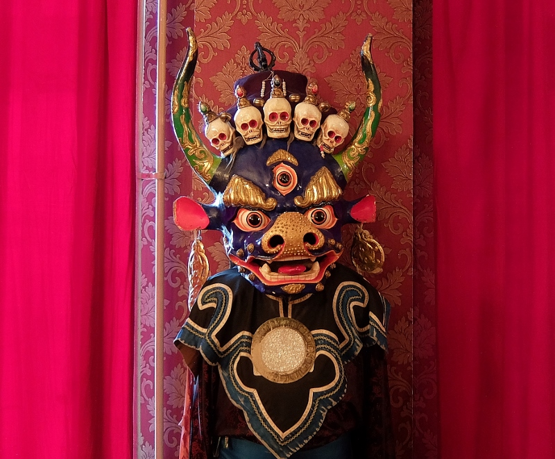 Eine der Figuren der Theaterauff&uuml;hrung