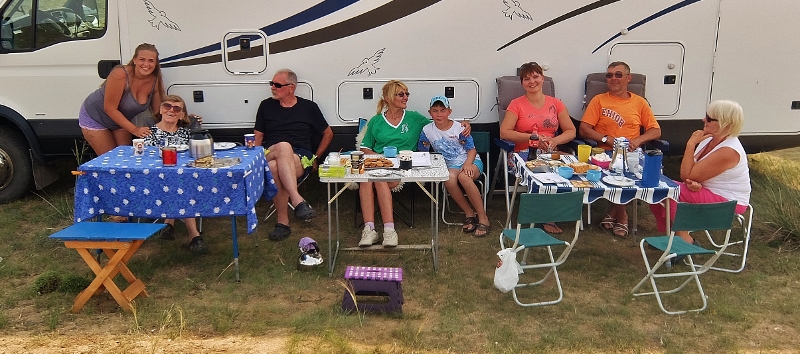 Kaffeetrinken mit unseren Nachbarn