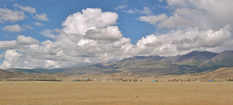 In der Steppe liegt Kuray