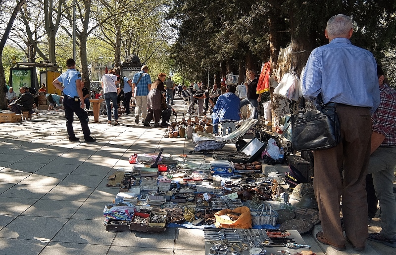 Flohmarkt am Ufer des Mtkwari
