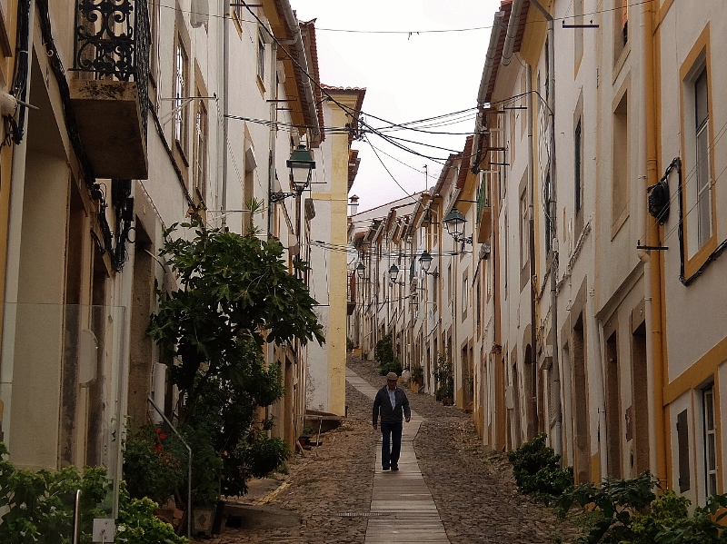 In den steilen Gassen von Castelo da Vide