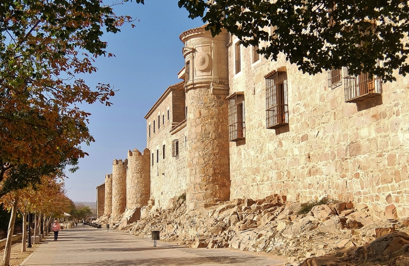 Avilas grandiose Stadtmauer